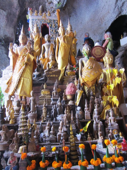Budda Pak Ou Caves