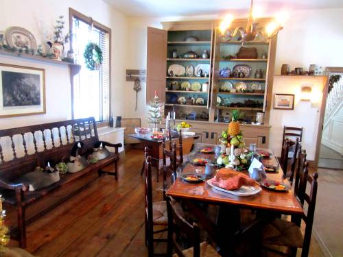 Strawberry Mansion Dining Room