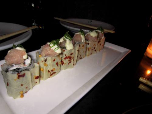 c6 yellow tail tuna roll