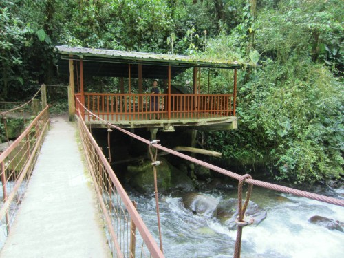 Overlook a Mindo Cascades